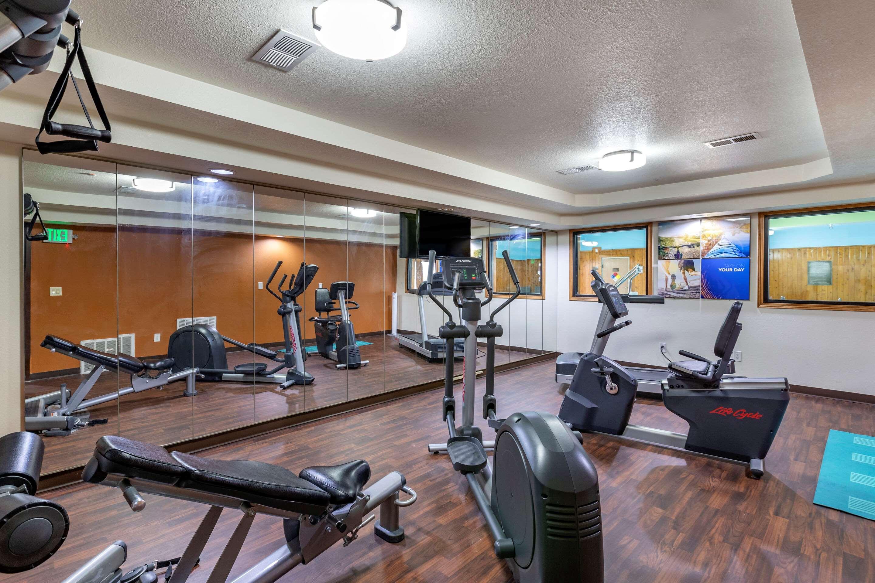 Comfort Inn & Suites Cedar Rapids North - Collins Road Buitenkant foto